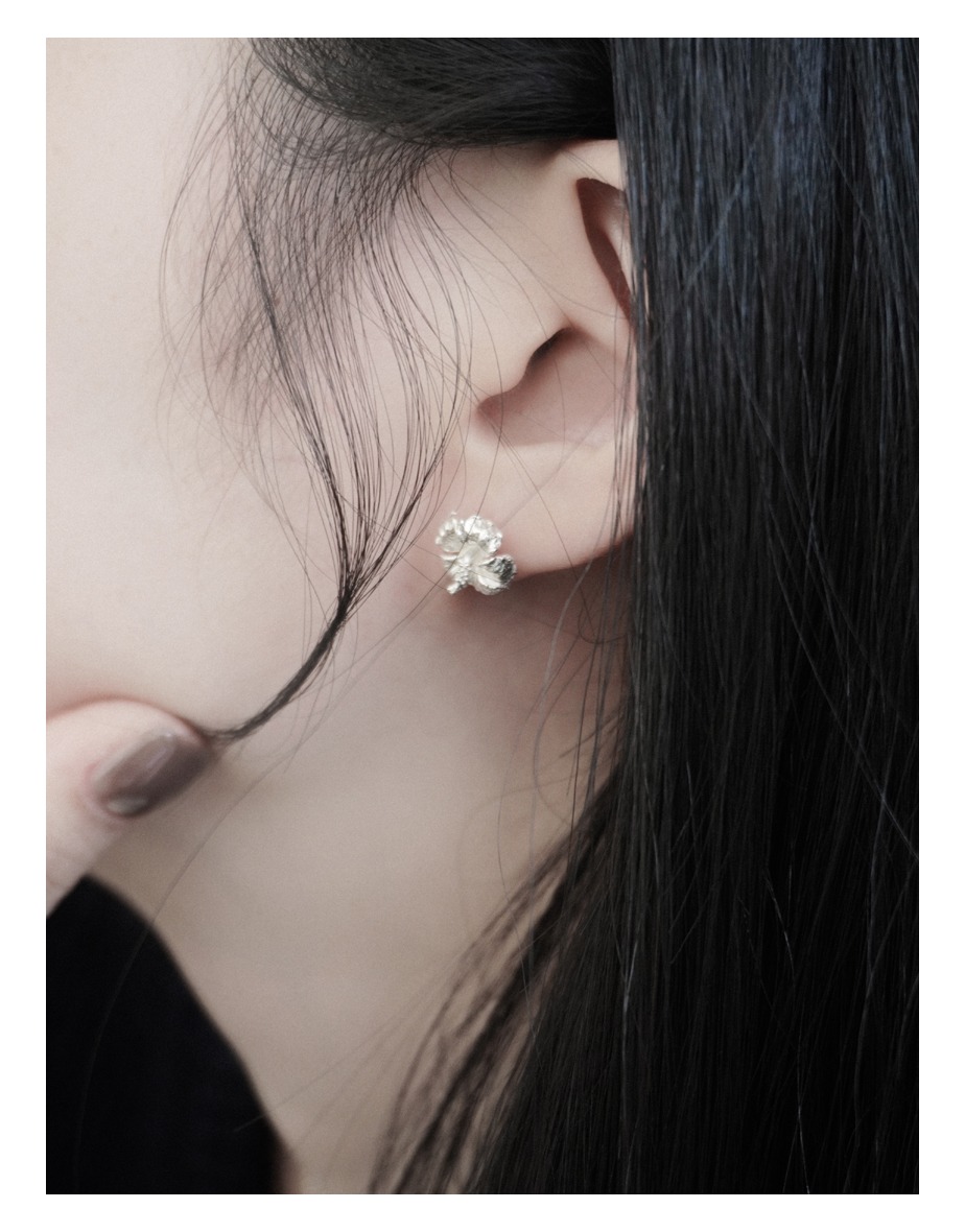 (silver 92.5) mystic floral earrings