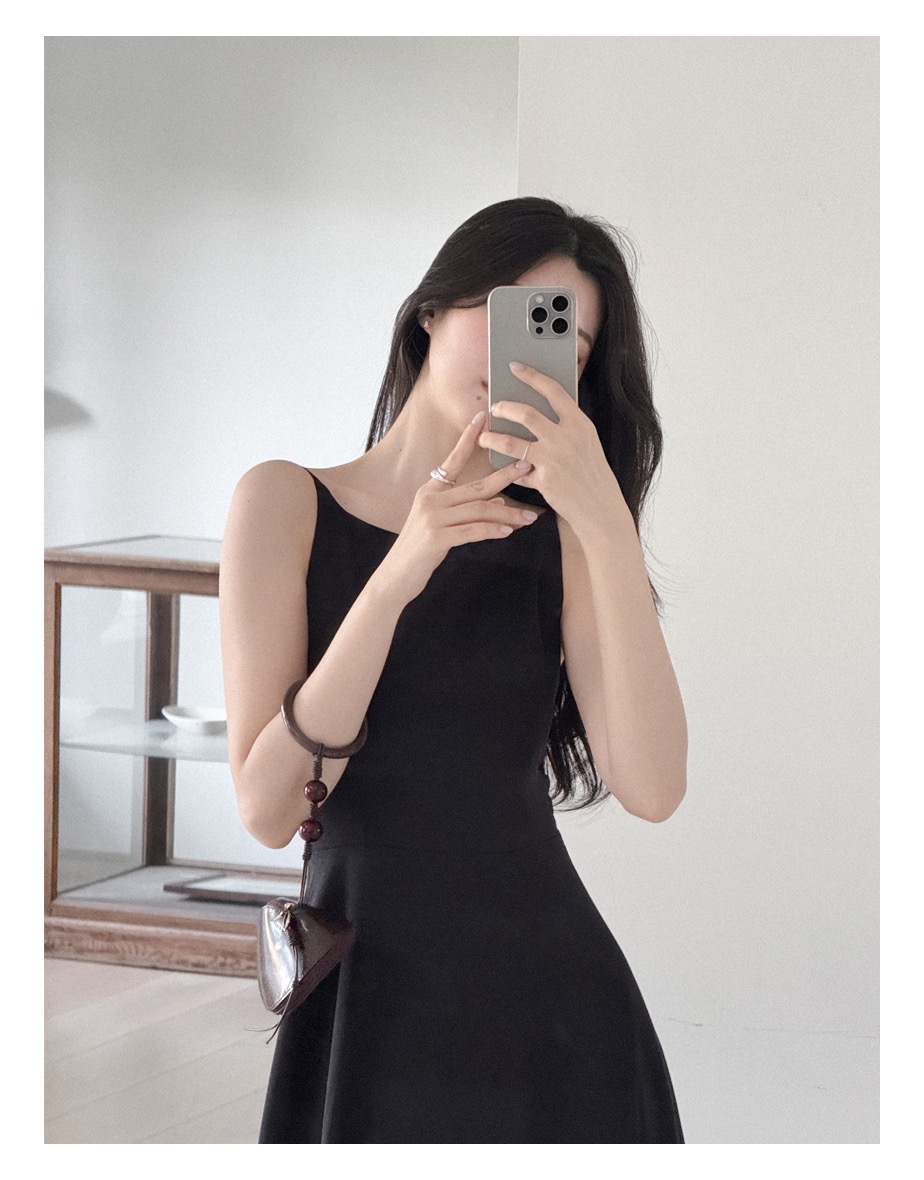 루미에르 보트넥 드레스 [블랙] (2size)